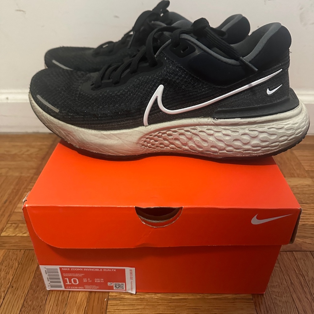 Nike ZoomX Invincible Run FK Sz 10